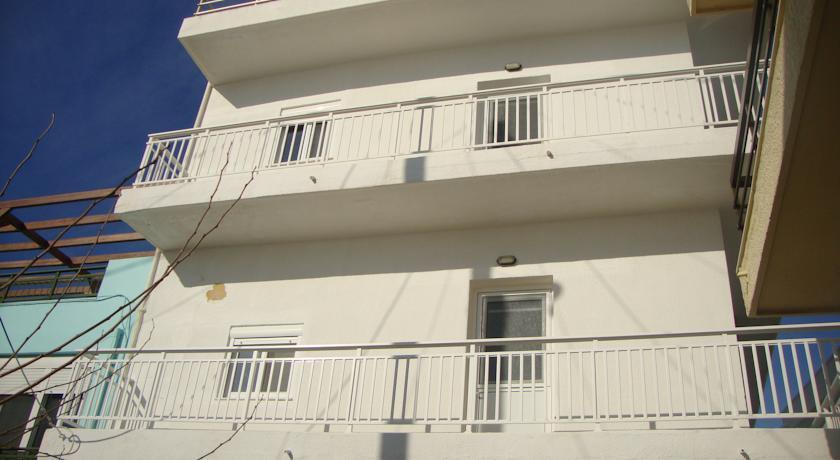 Georgia Apartments 