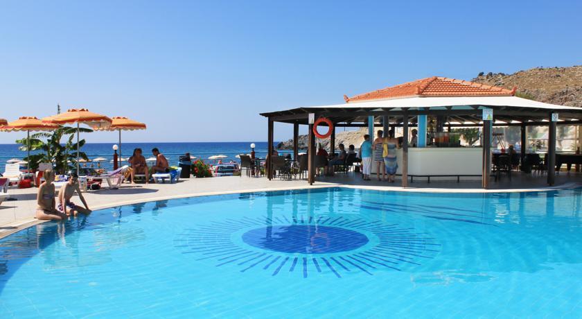 Kamari Beach Hotel 